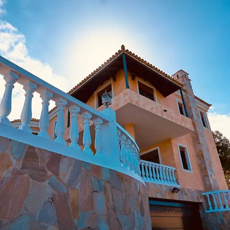 Armonia, Bodega Y Bano De Vapor 타코론테